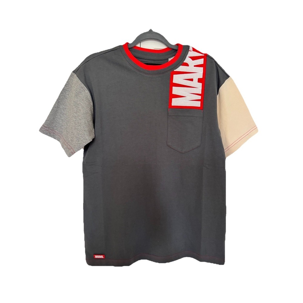 NWT Marvel Disney Logo Men's Tee T shirt Size S Gray red stitching Front Pocket